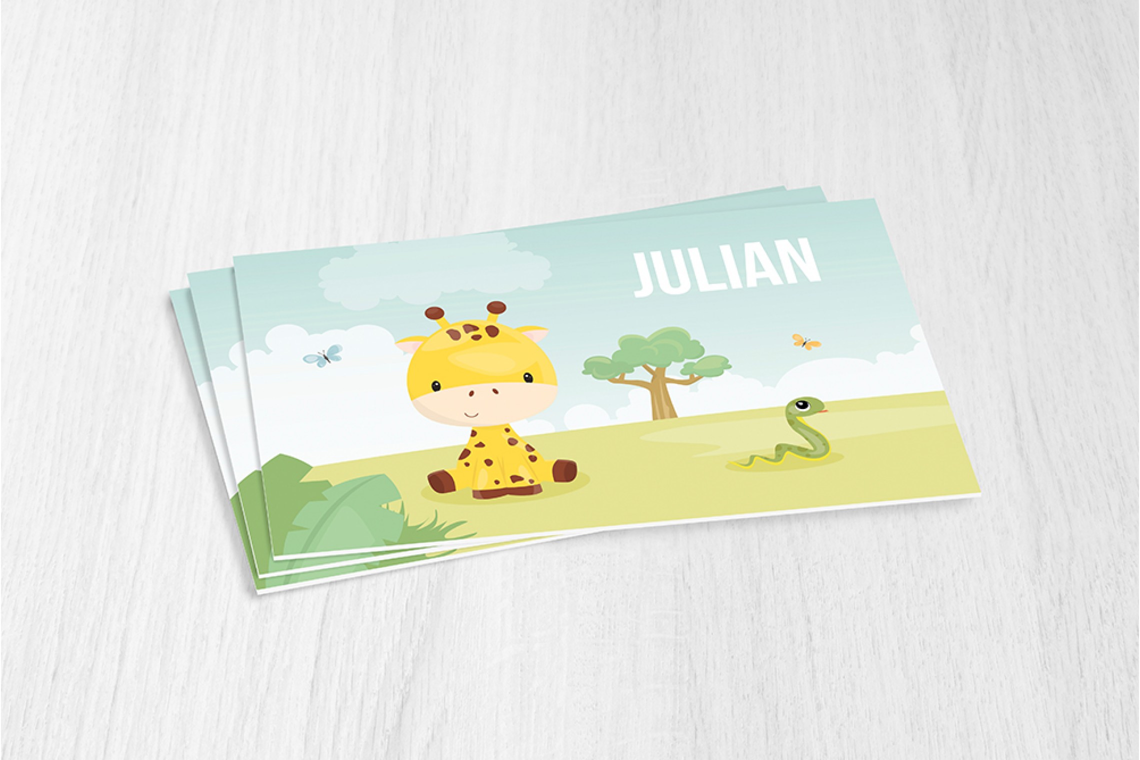 Girafje met vlinder
